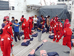 かごしま丸が近畿大学の学生を対象とした共同利用乗船実習を実施しました