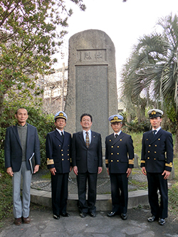 独立行政法人海技教育機構練習船「海王丸」船長らが本学部を訪問