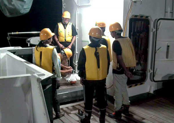 かごしま丸が東京海洋大学の学生を対象とした共同利用乗船実習を実施しました